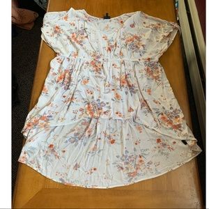 Torrid Plus Size 4X Open Cold Shoulder Crinkle Gauze Floral White